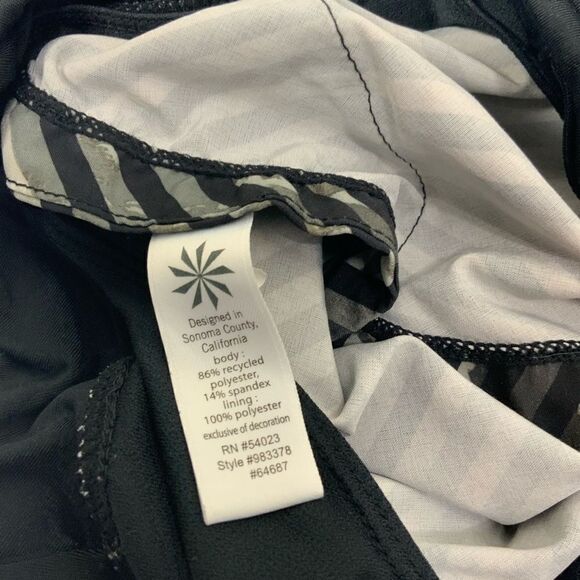 ATHLETA running shorts  - Picture 4 of 5